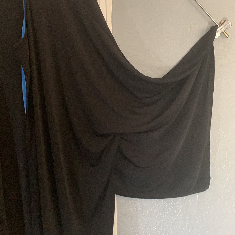 Pretty top flattering top - Picture 5 of 5
